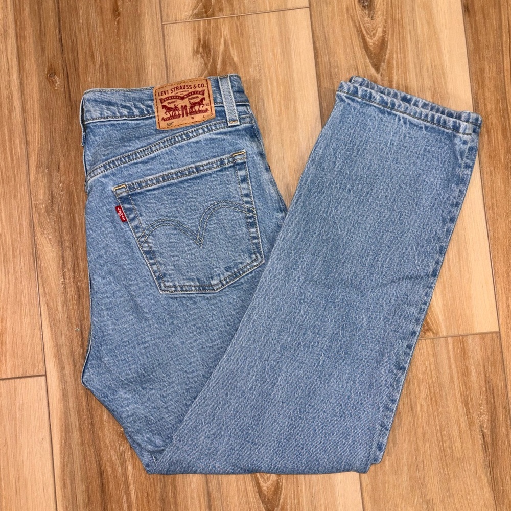 Levi’s 501 Cropped Women’s Jeans